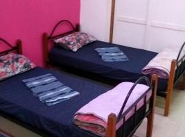 Malki saad, Hotel in Constantine