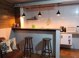 Hospedagem Doce Lar - Casa Azaleia, viešbutis mieste Terezopolis