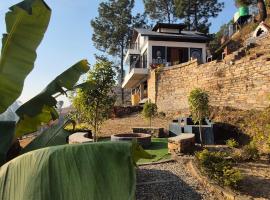 Paul's Sunrise Cottage, hótel í Hawālbāgh