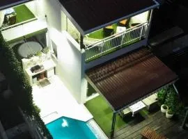 Seaside family friendly house with a swimming pool Rogoznica - 25216