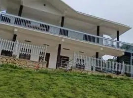 ROCK HOLIDAYS KANTHALLoR