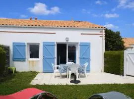 Maison avec Piscine à La Faute-sur-Mer, Proche Plage - FR-1-476-162