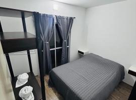 Departamento ESTRADA ideal para pasajeros en tránsito, viajes laborales o estadías cortas Ubicado en Ezeiza, a solo 20 minutos del Aeropuerto Internacional Ministro Pistarini, ofrece comodidad y practicidad para hasta 4 personas – hotel w mieście Tristán Suárez