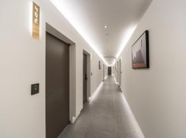 Kongdan-yŏk में, होटल 루엠호텔안산