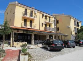 Apartments and Rooms Degenija, hotel in Starigrad-Paklenica