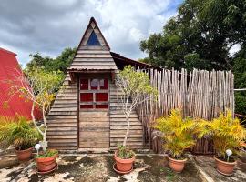 Tinyhouse samaná, Hotel in María Luisa