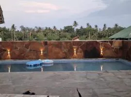 Luxurious 4-Bedroom House with Private Pool in Kikambala