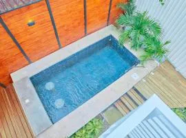 Butterfly House - Centric 2BR with shared pool