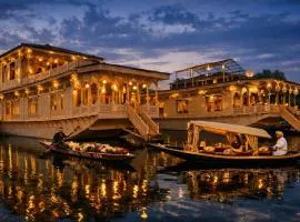 Houseboat Old Palace