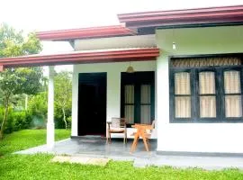 Chenudi Villa Ahangama