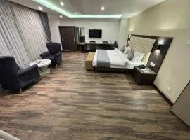 Maharaja The Royal Hotel