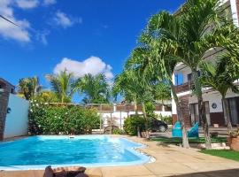 Le Binome, hotelli Grand Baiessa