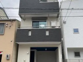 Osaka Namba 5 stations to Villa, 3 rooms, 2 toilets, 1 bathroom, Free Car park