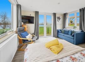 Lakeview at The Hideaway, Hotel in Meysey Hampton