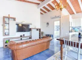 Lovely Apartment In Laureana Cilento