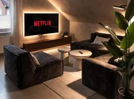 OVERNIGHT No6 - Modern Cozy, Loggia, Badewanne
