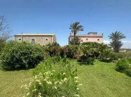 Exclusive Countryside Retreat Charm & Pool