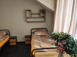 Noclegi , pokoje, Łódzka 209a Kielce , obok Targi Kielce โรงแรมในเคียลเซ