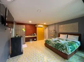 Khaolak Nature House