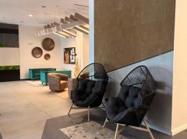 Hartford में, होटल Exclusive Deluxe Queen Suite Luxury Boutique Building Downtown Hartford FREE PARKING