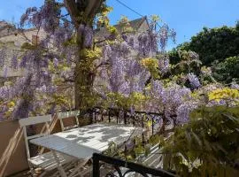 La Terrasse - Ancienne Maison de Vigneron à St Gengoux