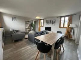 Bel appartement lumineux - quartier La Doutre - 4 personnes -