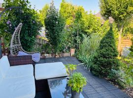 Comfort Stay near Mainz - Terrace & Parking, Hotel in Budenheim