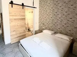 Montecitorio Boutique Room - Rome Historic Center