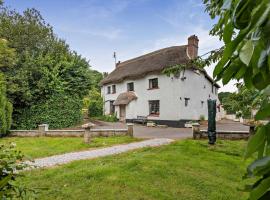 4 Bed in Okehampton oc-49535, Hotel in Sampford Courtenay