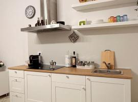 Lucy Home, Hotel in Pisticci