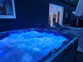 Lovely Newer Holiday Home Near Beautiful Beach