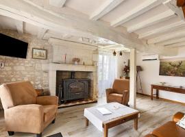 Gîte Du Parc, Hotel in La Celle-Saint-Avant