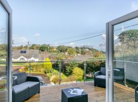 4 Bed in Bideford oc-91814, hotel di Northam