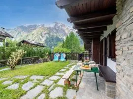 Charming Apart with Garden in Courmayeur - Happy Rentals