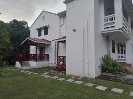 Kaye Jacquot, hotel sa Monchy