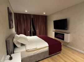 20 Gvardeyskaya Street Moldova MD 5500, hotell i Crăsnăşeni