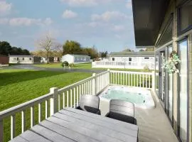 Oakmont 4 - Lodge with Hot Tub