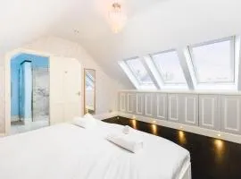 Large 4 Bed Family Home in Kenilworth with parking