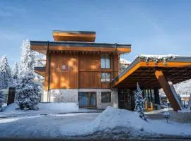 Flora Boutique Hotel