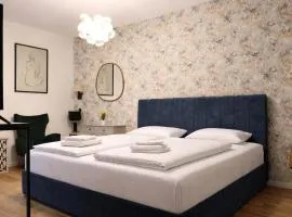Hotel Triangle