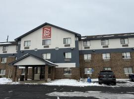 Red Roof Inn & Suites Hammond, IN، فندق في هاموند