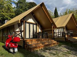 Camping Panorama del Chianti, hotel v destinaci Certaldo