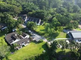 Bellevue Guest Lodge