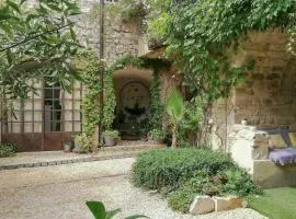Charming Apartment In The Heart Of Fons-Sur-Lussan