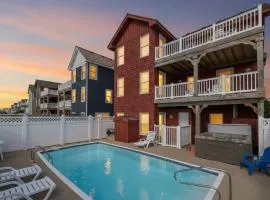 Carolina Dreamin' - Nags Head, Private Beach Access w/Parking Passes, Pool, Hot Tub, Pool Table, Pets OK