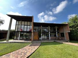 Casa de Campo en Rozo, hotel a Rozo