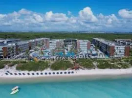 Porto Life 2 GAV Resorts - 2 Quartos e Sofa Cama - Bloco 8 - Frente Mar