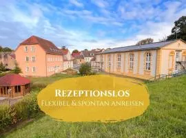 Schlösschen am Rhinufer