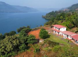Blue Mountain Resorts, hotel a Lavasa