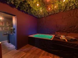 Nuit romantique avec Jacuzzi Privatif - Expérience Immersive - 30min de Paris